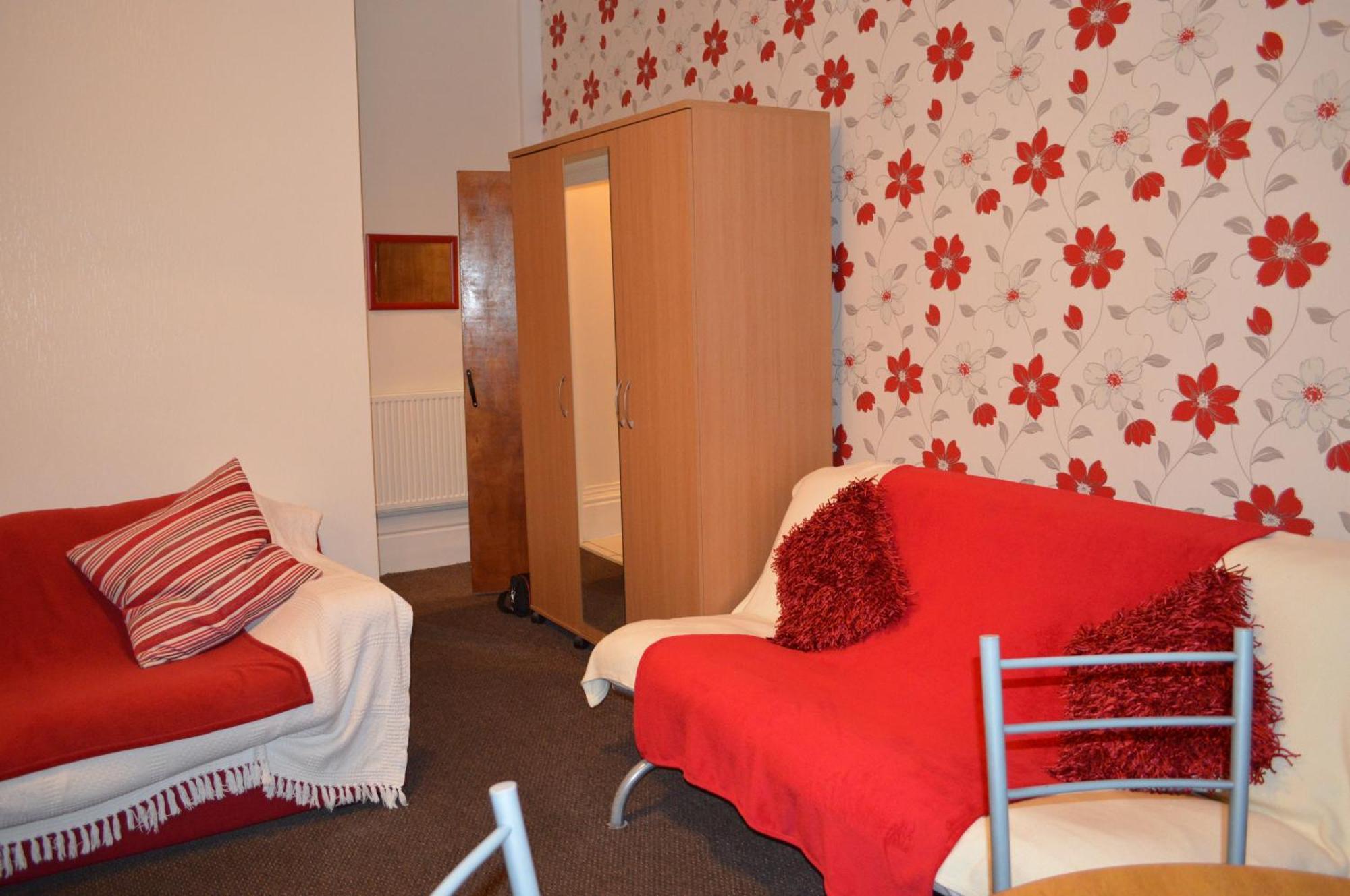 Ayrton House Holiday Apartments Blackpool Exterior photo